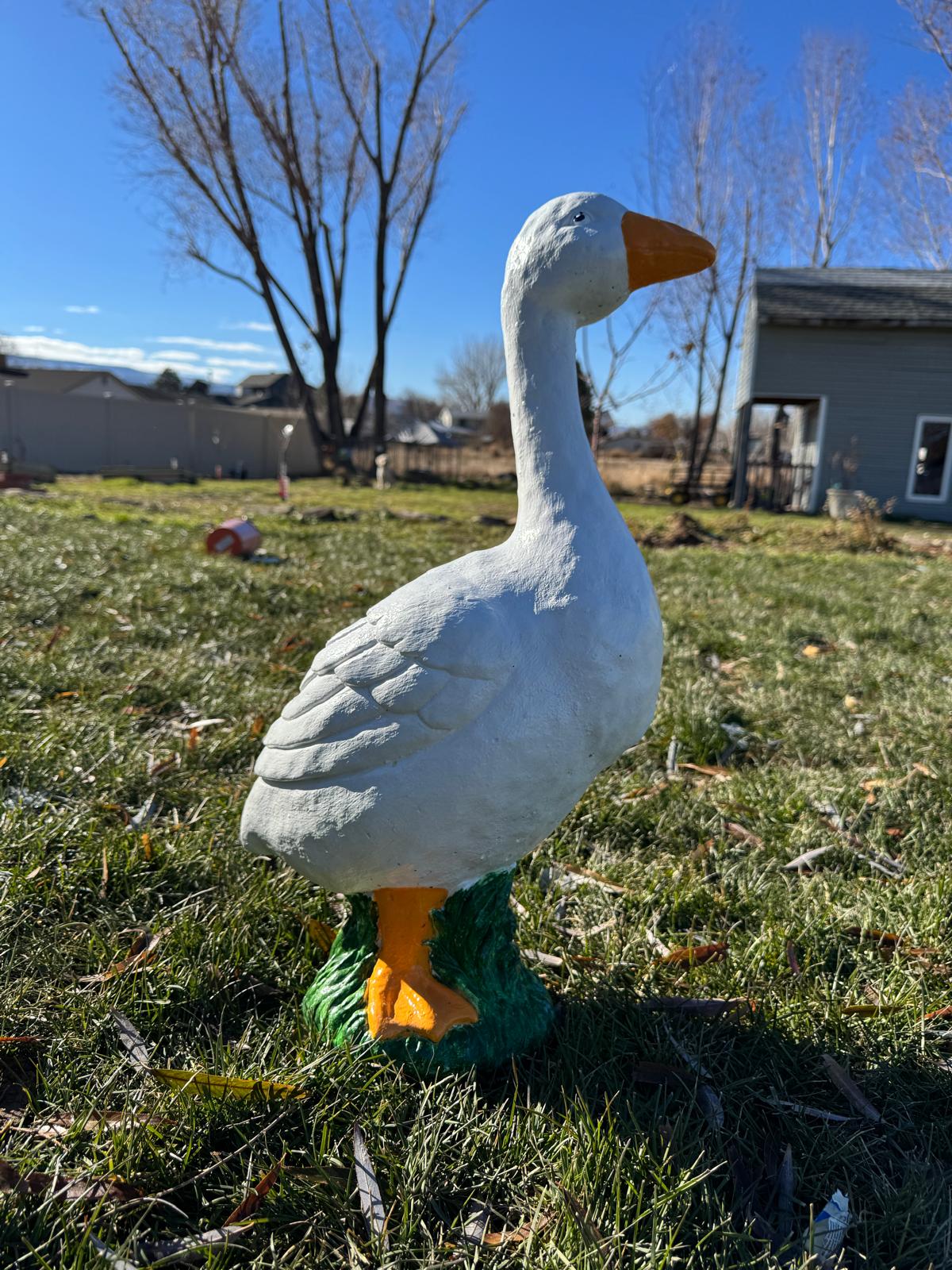  Goose Statue