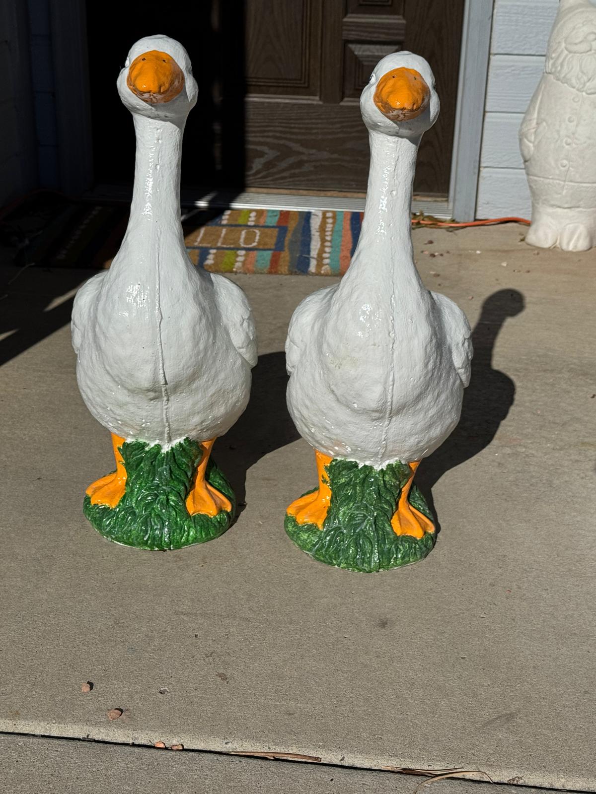  Porch Goose Statue